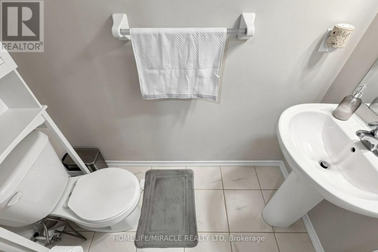 2725 DEPUTY MINISTER PATH, Oshawa (Windfields), Ontario, L1L0M7