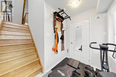 2725 DEPUTY MINISTER PATH Oshawa (Windfields) Ontario photo 23
