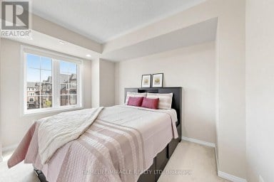 2725 DEPUTY MINISTER PATH Oshawa (Windfields) Ontario photo 25