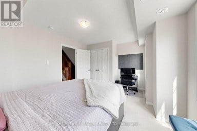2725 DEPUTY MINISTER PATH Oshawa (Windfields) Ontario photo 28