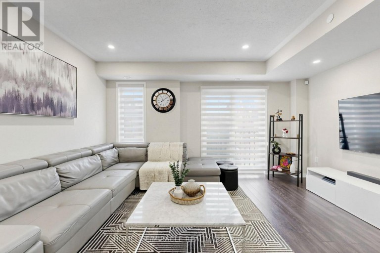 2725 DEPUTY MINISTER PATH, Oshawa (Windfields), Ontario, L1L0M7