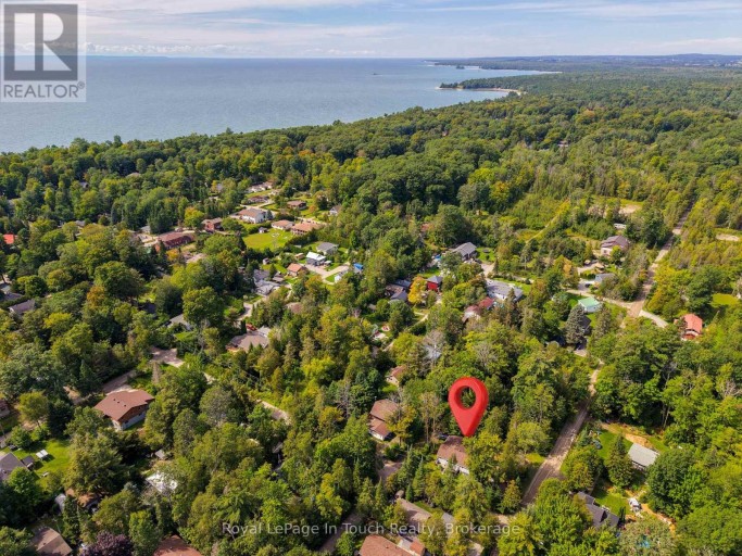 10 PILON ROAD, Tiny, Ontario, L0L2J0