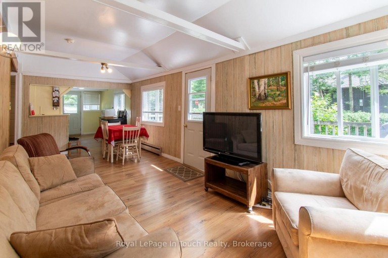 10 PILON ROAD, Tiny, Ontario, L0L2J0