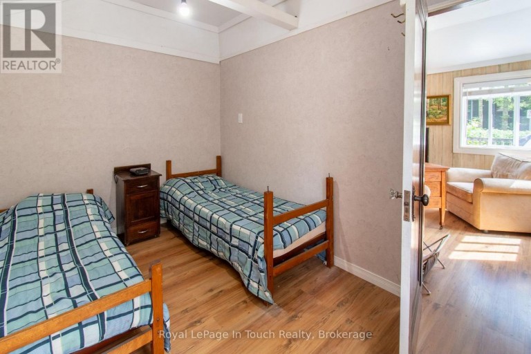 10 PILON ROAD, Tiny, Ontario, L0L2J0