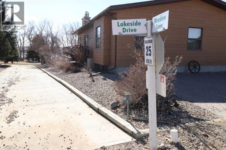 663 Lakeside Drive, Rural Vulcan County, Alberta, T0L0R0