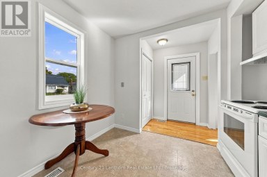 106 HUMEWOOD DRIVE Belleville (Belleville Ward) Ontario photo 11