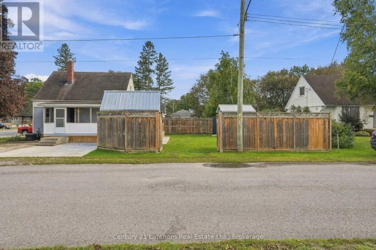106 HUMEWOOD DRIVE, Belleville (Belleville Ward), Ontario, K8N4E6
