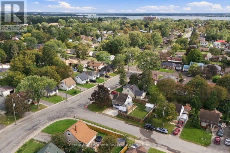 106 HUMEWOOD DRIVE, Belleville (Belleville Ward), Ontario, K8N4E6
