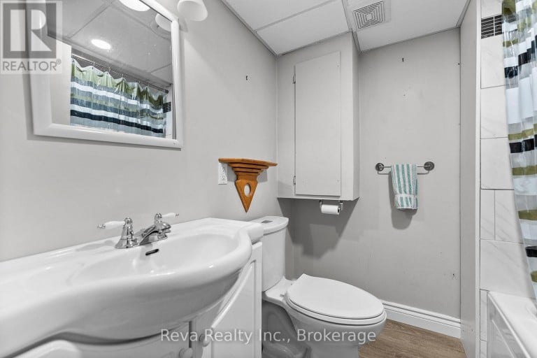 7 FOREST HILL ROAD, Bancroft (Bancroft Ward), Ontario, K0L1C0