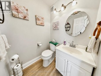 24 - 115 MARY STREET W Kawartha Lakes (Lindsay) Ontario photo 12