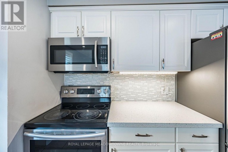 46 REIGATE AVENUE, Brampton (Madoc), Ontario, L6V2E3