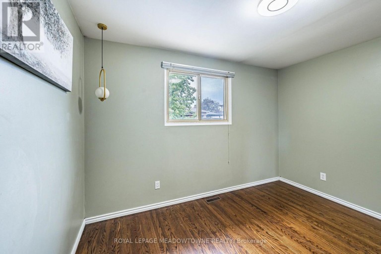 46 REIGATE AVENUE, Brampton (Madoc), Ontario, L6V2E3