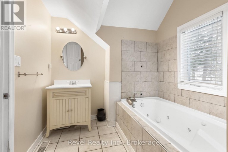 1393 KILLARNEY BAY ROAD, Kawartha Lakes (Fenelon), Ontario, K0M1G0