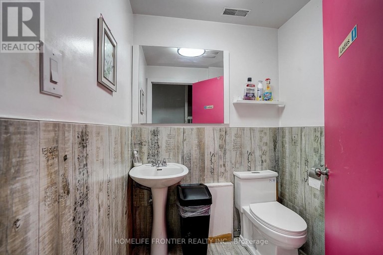482 BLOOR STREET W, Toronto (Annex), Ontario, M5S1X8
