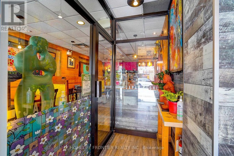 482 BLOOR STREET W, Toronto (Annex), Ontario, M5S1X8