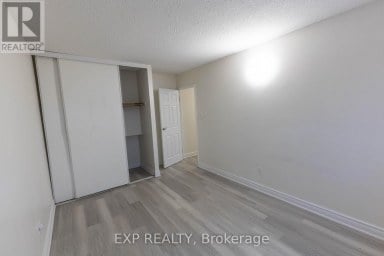 120 - 248 MILESTONE CRESCENT Aurora (Aurora Village) Ontario photo 10