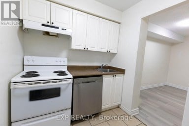 120 - 248 MILESTONE CRESCENT Aurora (Aurora Village) Ontario photo 5