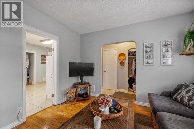 1826 34 Avenue SW Calgary Alberta photo 13