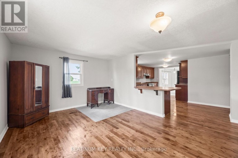 2731 LONGWOODS ROAD, Southwest Middlesex, Ontario, N0L2N0