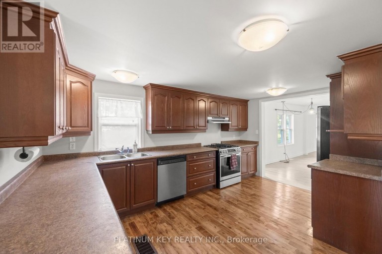 2731 LONGWOODS ROAD, Southwest Middlesex, Ontario, N0L2N0