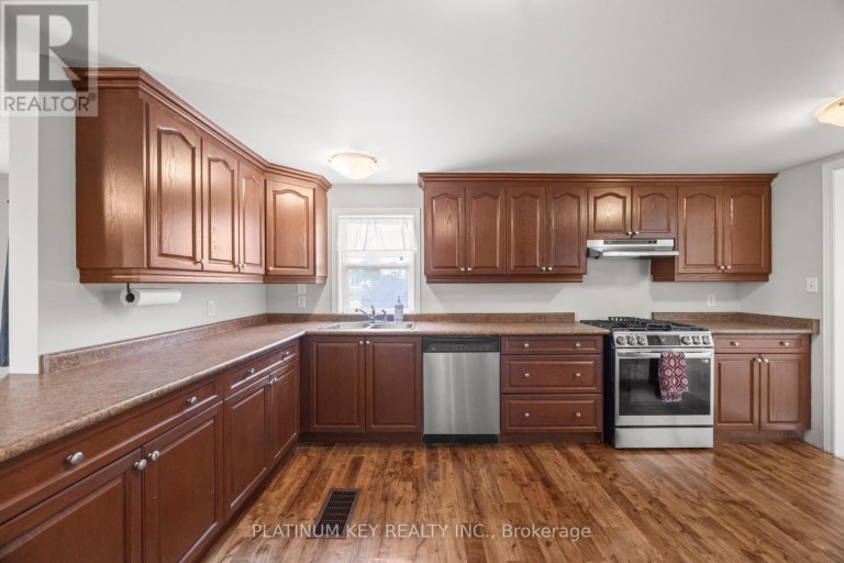 2731 LONGWOODS ROAD, Southwest Middlesex, Ontario, N0L2N0