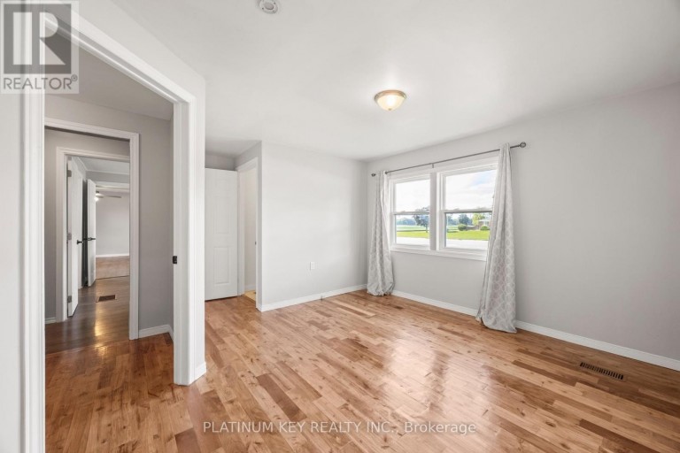 2731 LONGWOODS ROAD, Southwest Middlesex, Ontario, N0L2N0
