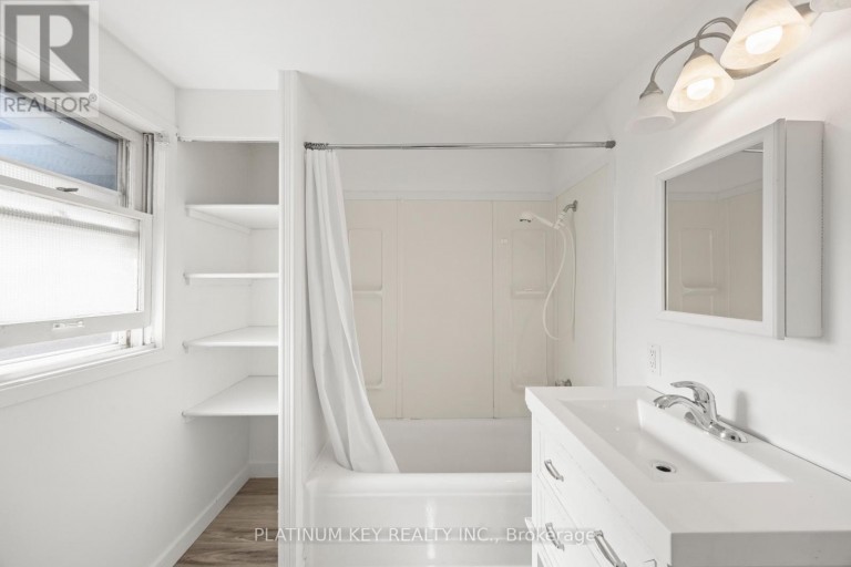 2731 LONGWOODS ROAD, Southwest Middlesex, Ontario, N0L2N0