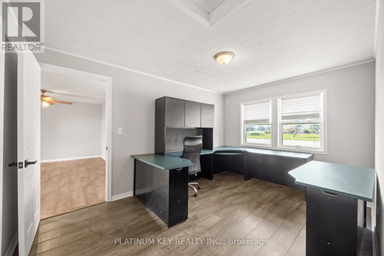 2731 LONGWOODS ROAD, Southwest Middlesex, Ontario, N0L2N0