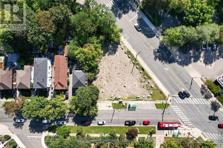 861 AVENUE ROAD, Toronto (Yonge-Eglinton), Ontario, M5P2K4