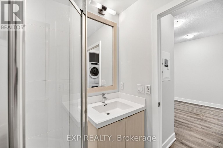 3807 - 7 MABELLE AVENUE, Toronto (Islington-City Centre West), Ontario, M9A4X7