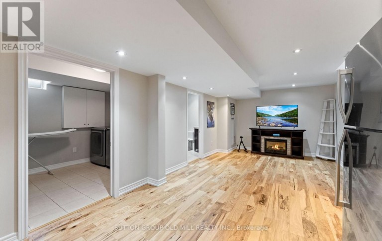 201 VELLORE PARK AVENUE, Vaughan (Vellore Village), Ontario, L4H0C3