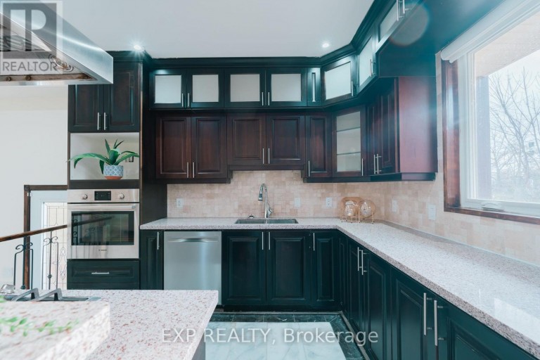 3257 MONICA DRIVE, Mississauga (Malton), Ontario, L4T3E6