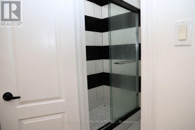 6038 SILKEN LAUMANN WAY Mississauga (East Credit) Ontario photo 14
