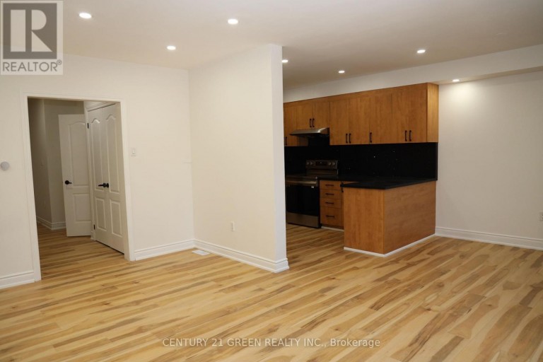 6038 SILKEN LAUMANN WAY, Mississauga (East Credit), Ontario, L5V3A3