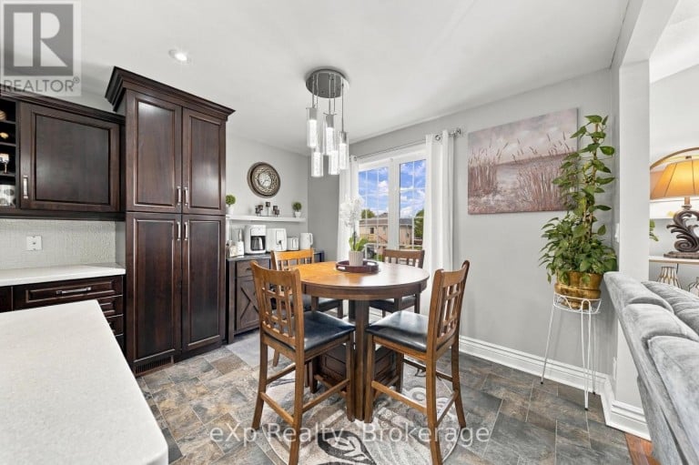 10 CHRISTOPHER COURT, Belleville (Belleville Ward), Ontario, K8N5Z3