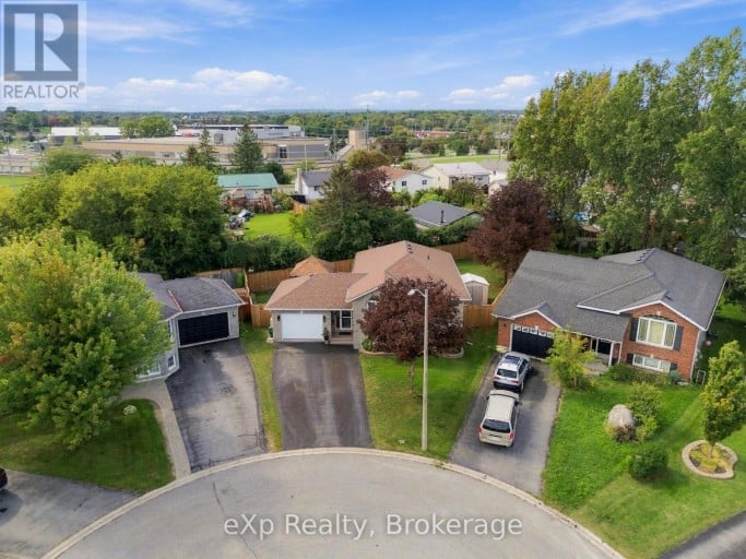 10 CHRISTOPHER COURT, Belleville (Belleville Ward), Ontario, K8N5Z3