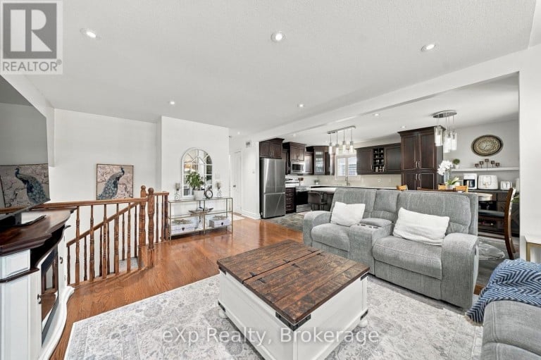 10 CHRISTOPHER COURT, Belleville (Belleville Ward), Ontario, K8N5Z3