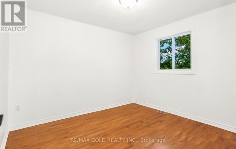123 RUFFET DRIVE, Barrie (Edgehill Drive), Ontario, L4N0P2