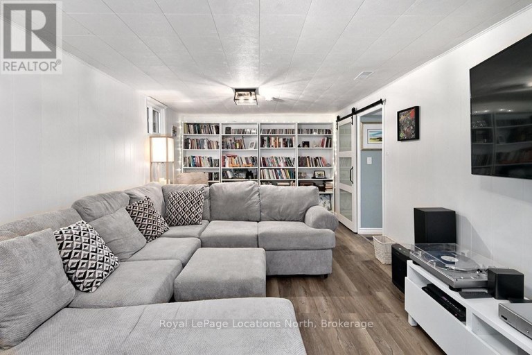 540 6TH AVENUE E, Owen Sound, Ontario, N4K2V2