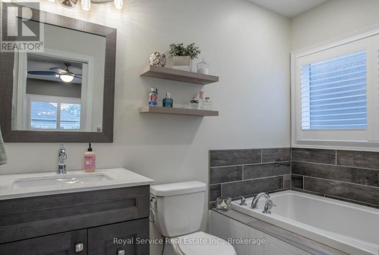 20 GRAINGER CRESCENT, Port Hope, Ontario, L1A0B8
