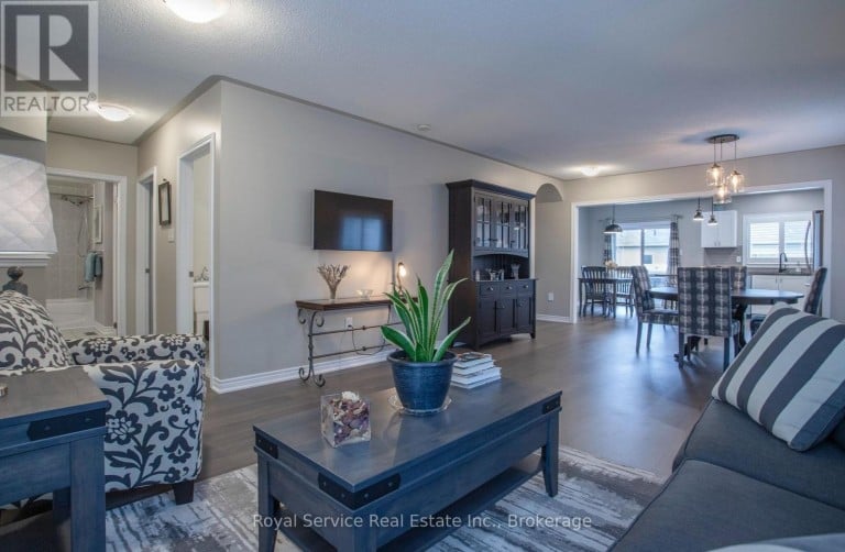 20 GRAINGER CRESCENT, Port Hope, Ontario, L1A0B8