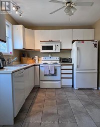 7 LANG COURT Kawartha Lakes (Lindsay) Ontario photo 4