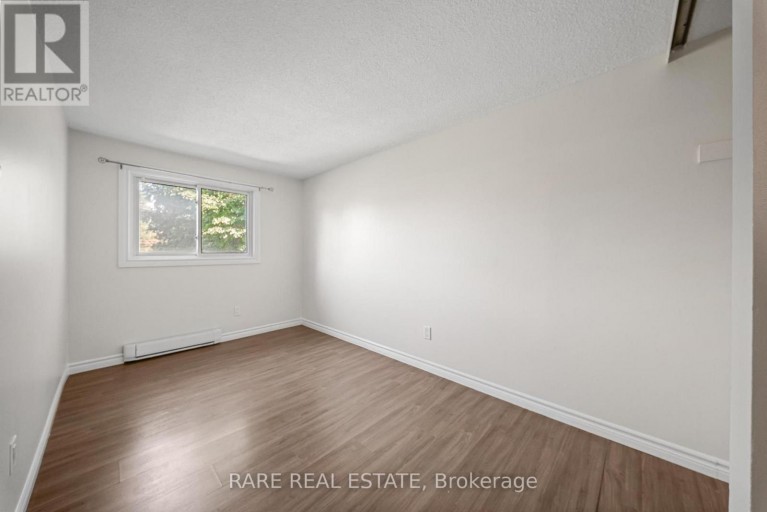 18 - 221 ORMOND DRIVE, Oshawa (Samac), Ontario, L1G6T7