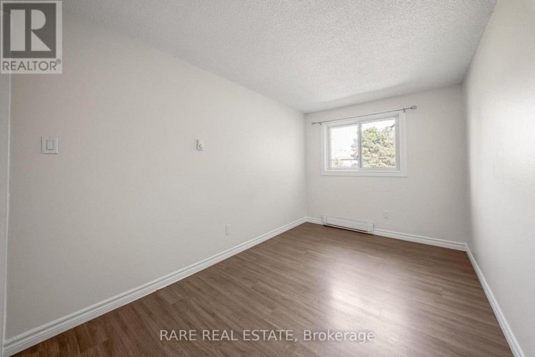 18 - 221 ORMOND DRIVE, Oshawa (Samac), Ontario, L1G6T7