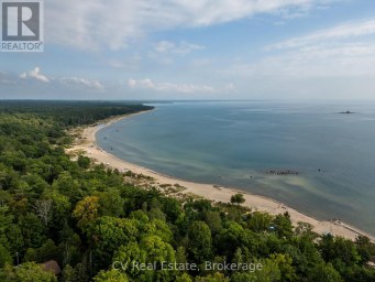 64 WAHNEKEWENING DRIVE Tiny Ontario photo 13
