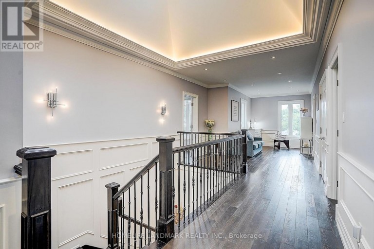 153 LAWRENCE AVENUE, Richmond Hill (Harding), Ontario, L4C1Z4