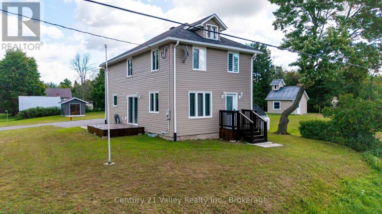 387 SELL ROAD, North Algona Wilberforce, Ontario, K8A6W4