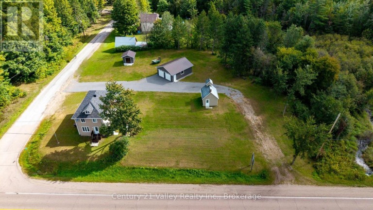 387 SELL ROAD, North Algona Wilberforce, Ontario, K8A6W4