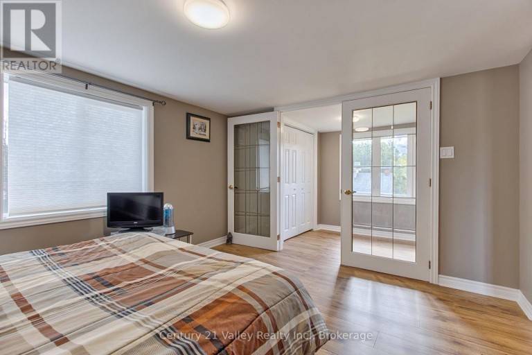 387 SELL ROAD, North Algona Wilberforce, Ontario, K8A6W4