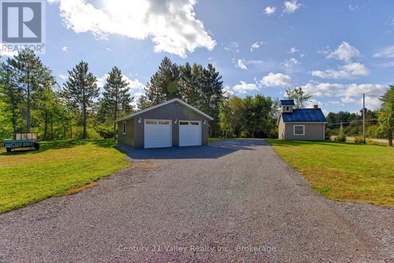 387 SELL ROAD, North Algona Wilberforce, Ontario, K8A6W4